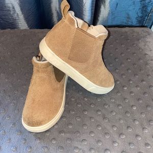 UGG Unisex-Child Hamden Ii Sneaker size 10